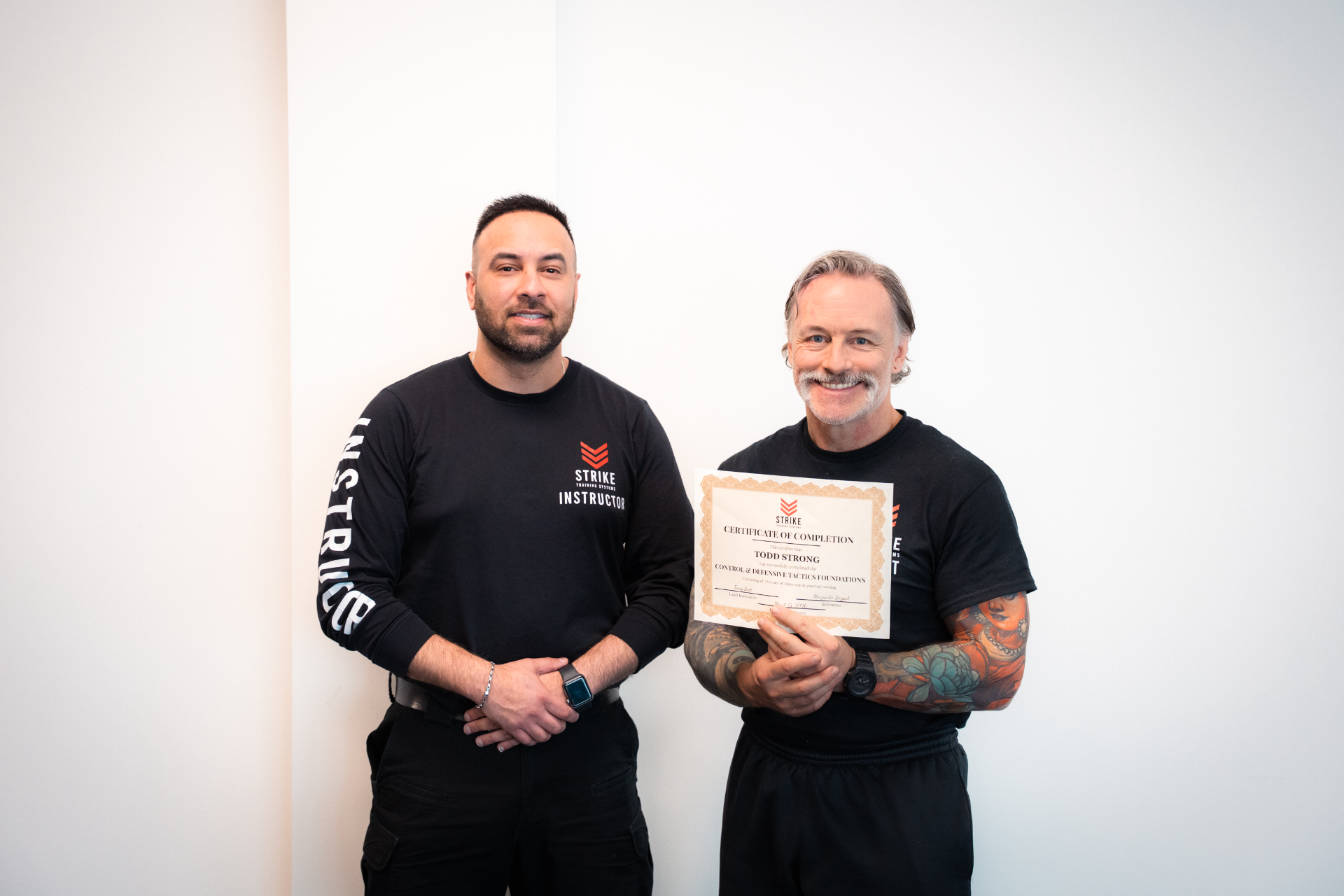 strike-training-systems-calgary-control-defensive-tactics-certificate-03-Calgary