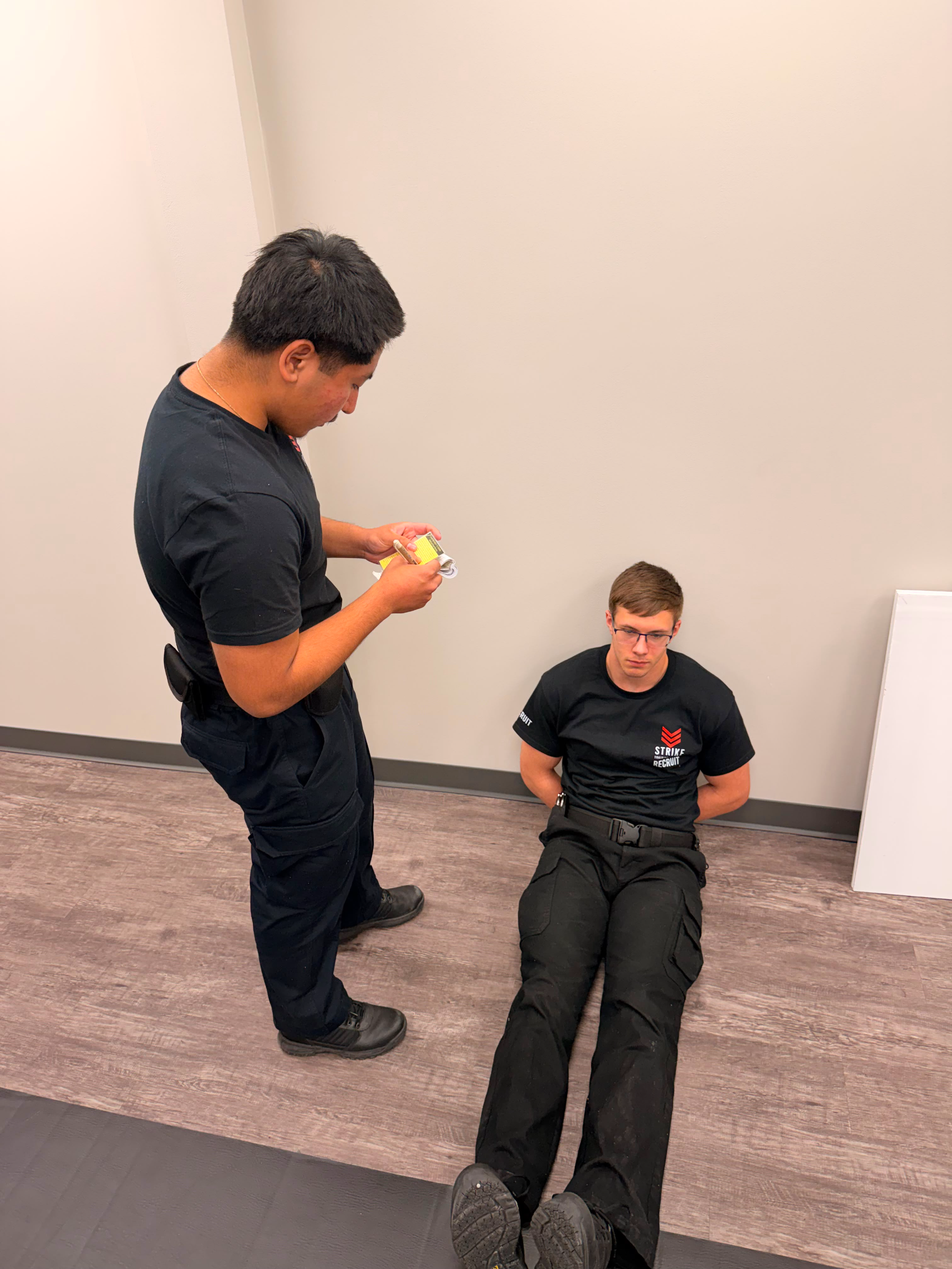 strike-training-systems-calgary-recruit-handcuffing-technique-drill-01-Calgary