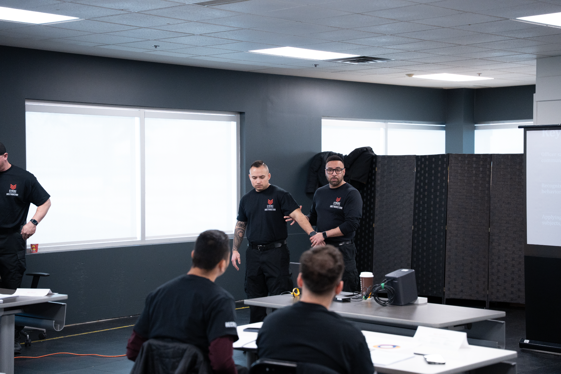 strike-training-systems-calgary-use-of-force-instructors-classroom-briefing-01-Calgary